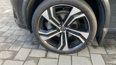 Volvo Xc90 2.0 B5P [250] R DESIGN Pro 5dr AWD Gtron Petrol Estate